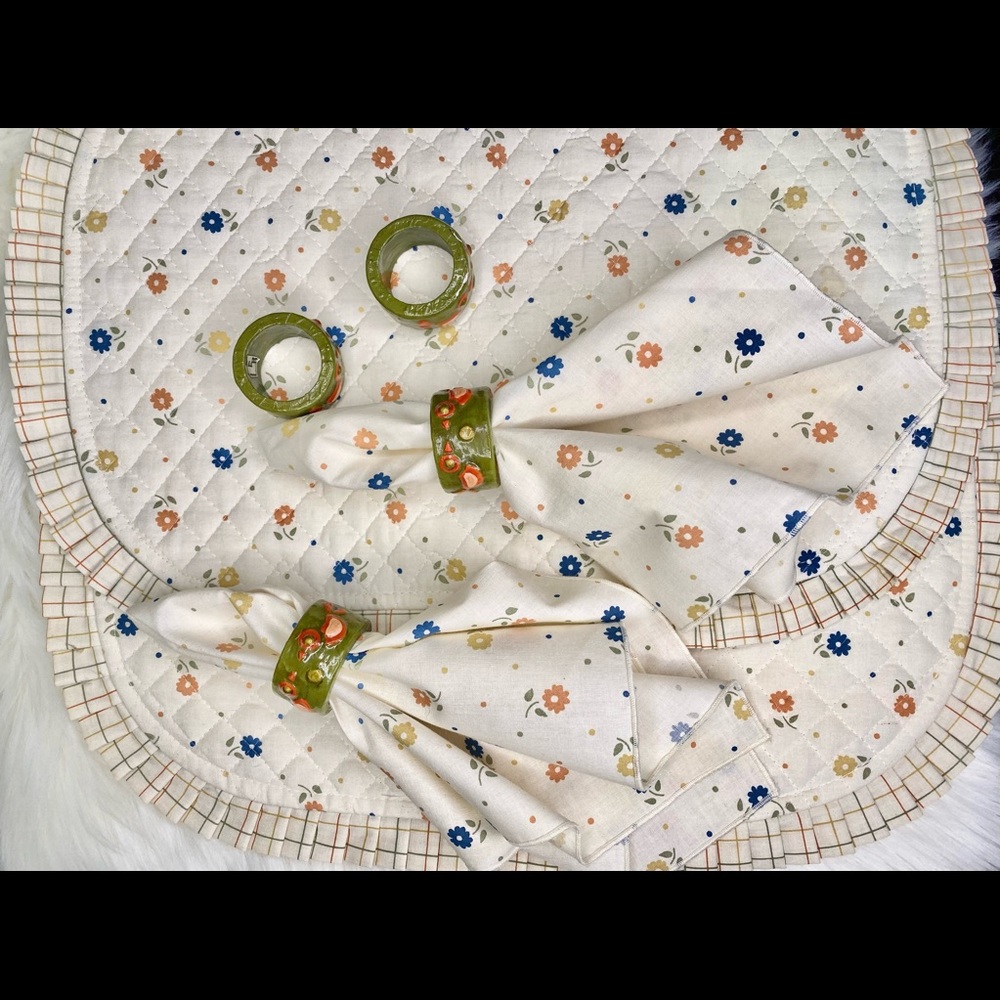 4 Vintage Fitz & Floyd Bird Napkin Rings, Two 80s Placemats & Napkins